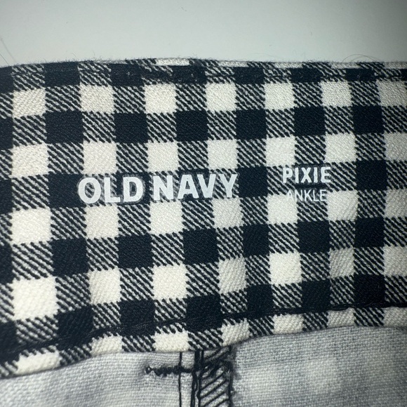 Old Navy Black and White Plaid Pants - Picture 2 of 7
